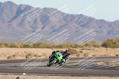 media/Dec-07-2025-CVMA (Sun) [[3e7d2de5dc]]/Race 16-Formula Middleweight/